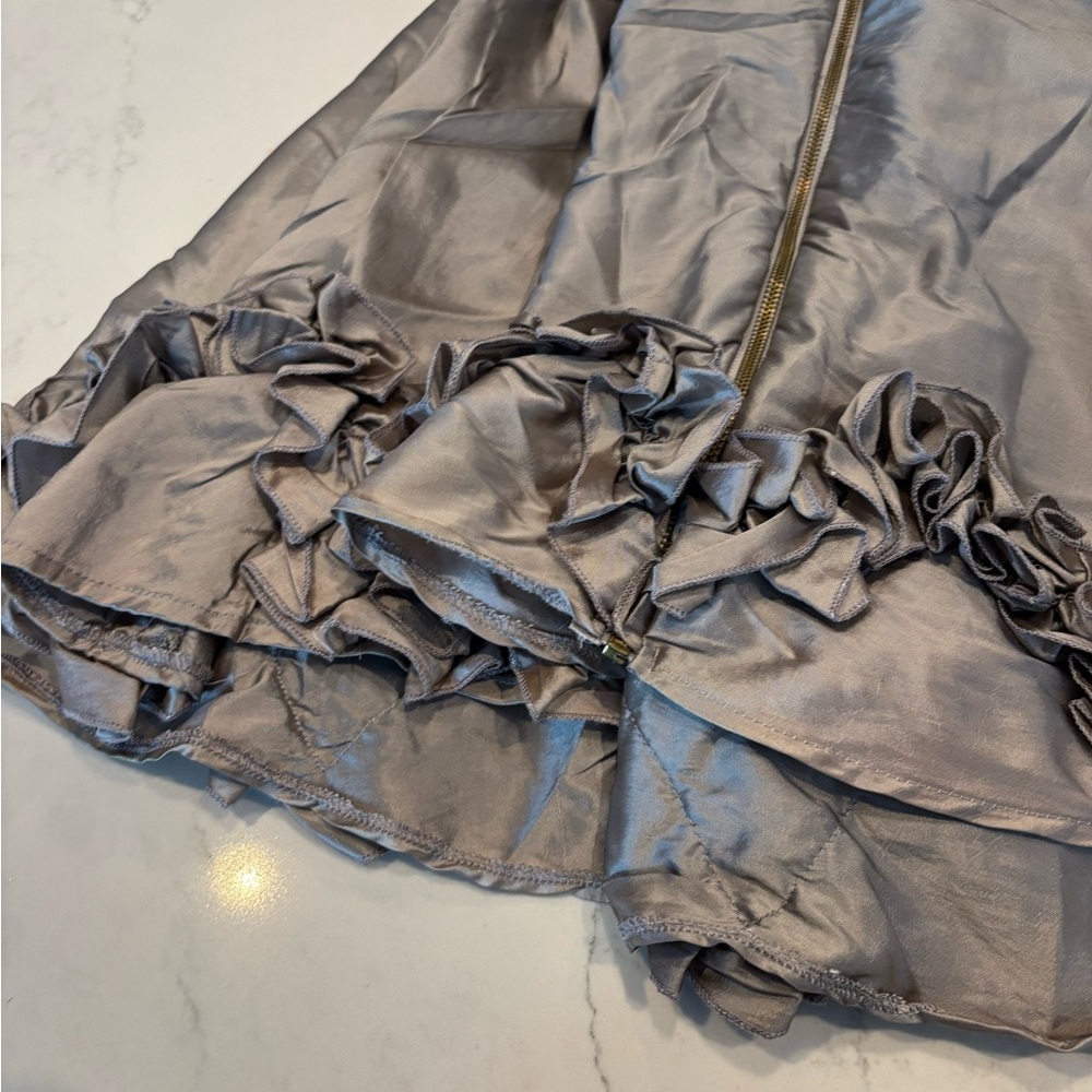 Romeo & Juliet Couture Silver Ruffle Mini Dress - Picture 7 of 10